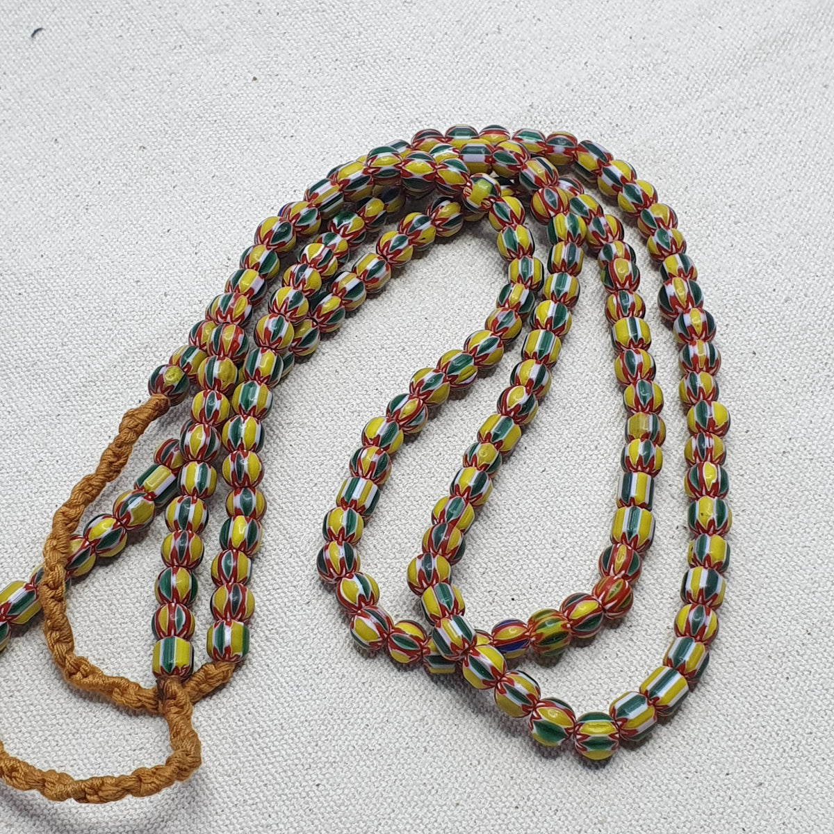 Collier en perles chevron jaunes de style vénitien vintage, 7-8 mm