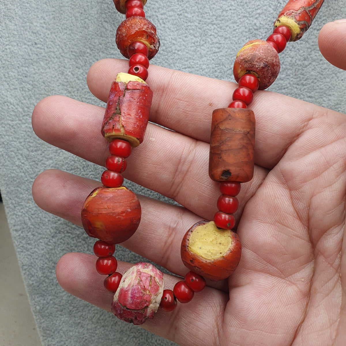Collier de perles vénitiennes antiques Cœur Blanc rares