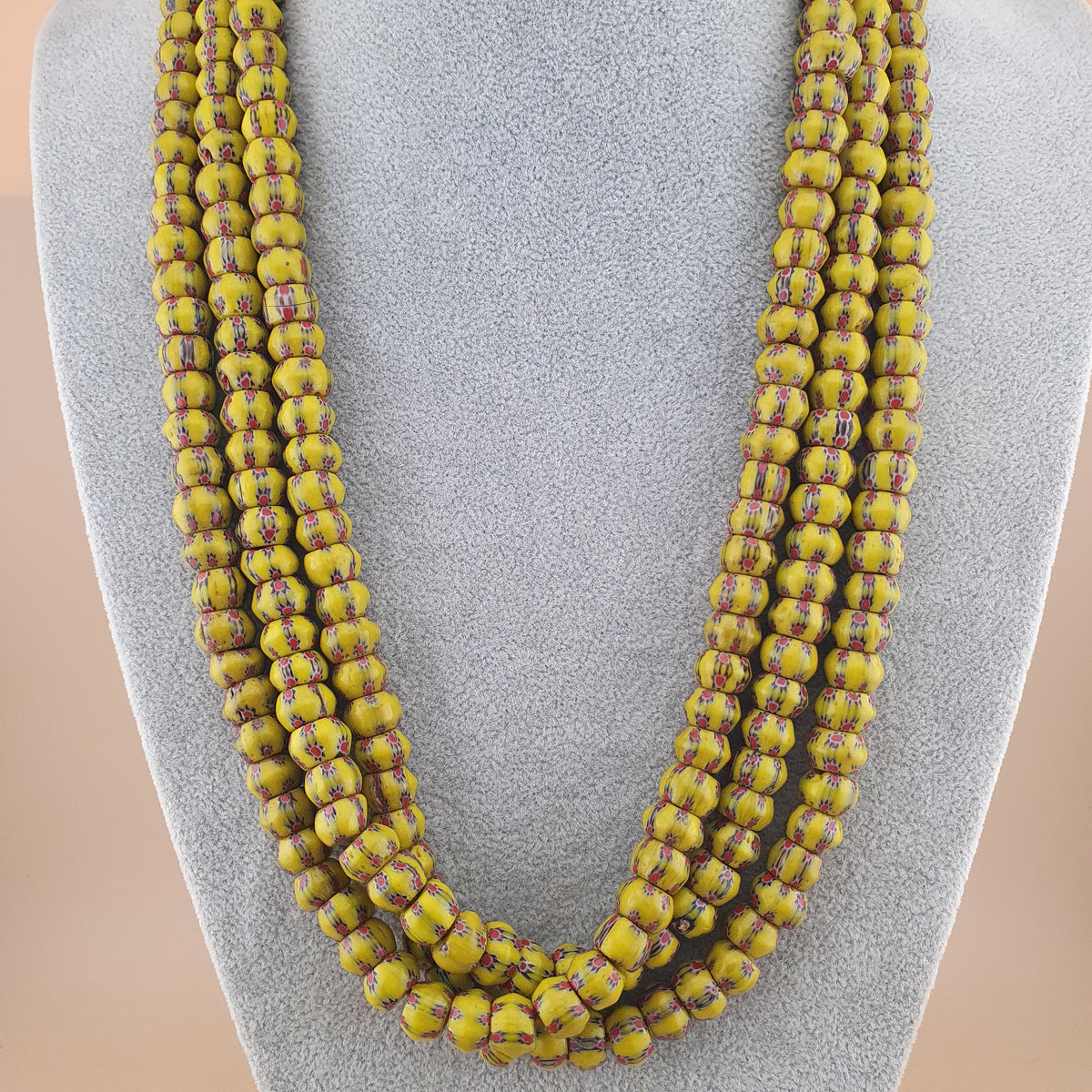 Colliers de perles de verre jaunes « yeux » de style vénitien vintage – 56 cm