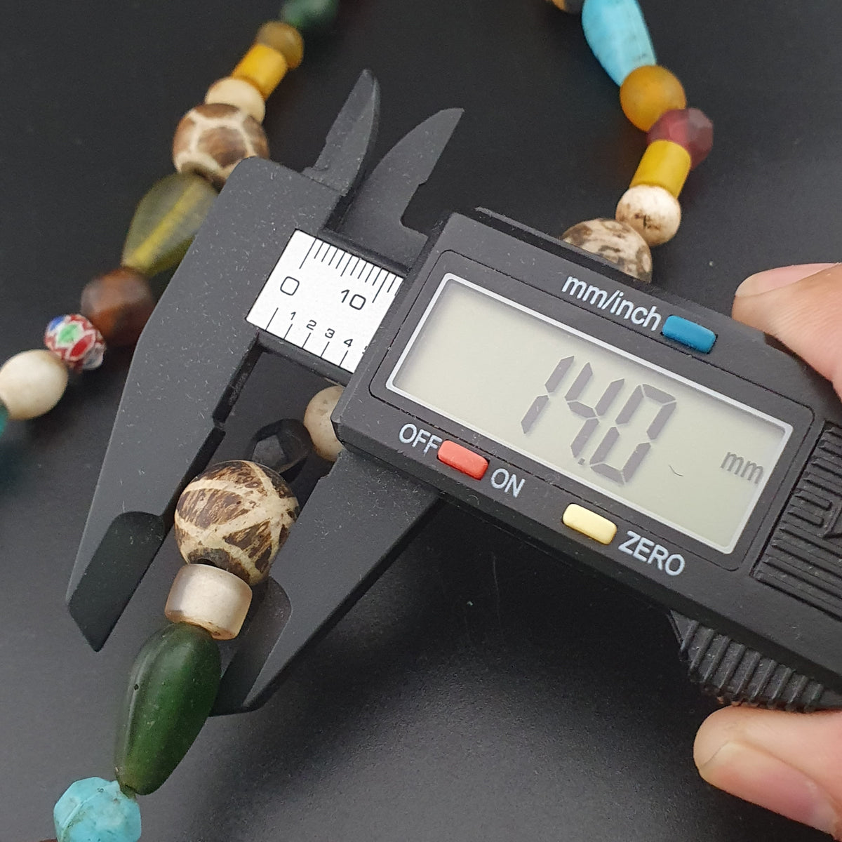 Collier de perles de verre Pumtek Pyu asiatiques et africaines vintage rares
