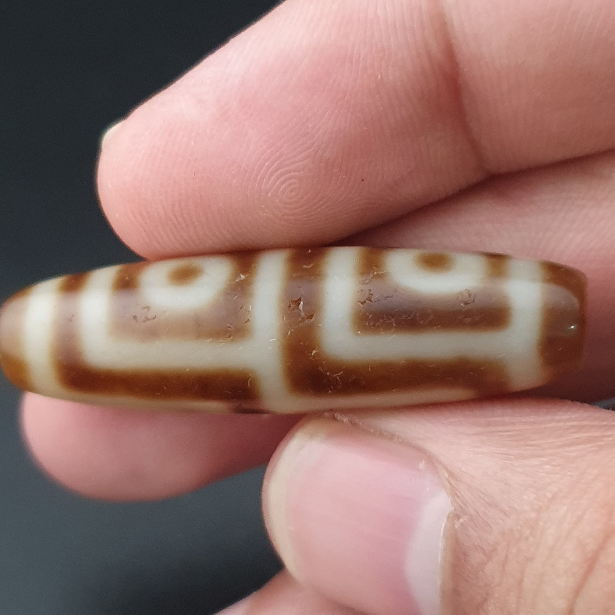 Ancienne Perle Dzi en Agate du Tibet Himalayen à 4 Yeux, Amulette