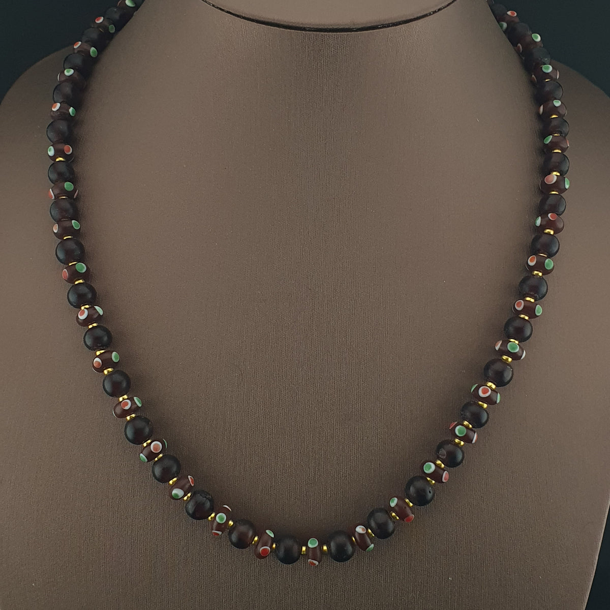 Ancien Collier Vénitien Style Africain Perles Œil et Perles Rondes en Verre Noir et Marron
