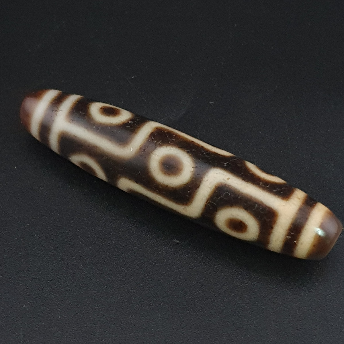 Pendentif amulette ancienne en perle tibétaine Agate Dzi 9 yeux de l'Himalaya