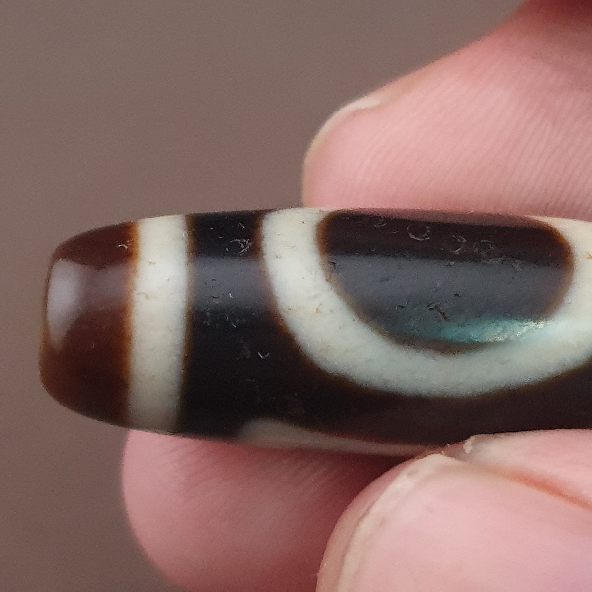 Antique Hiamalayn Tibetan circle & Square Eyes Agate Dzi Bead Amulet Pendant