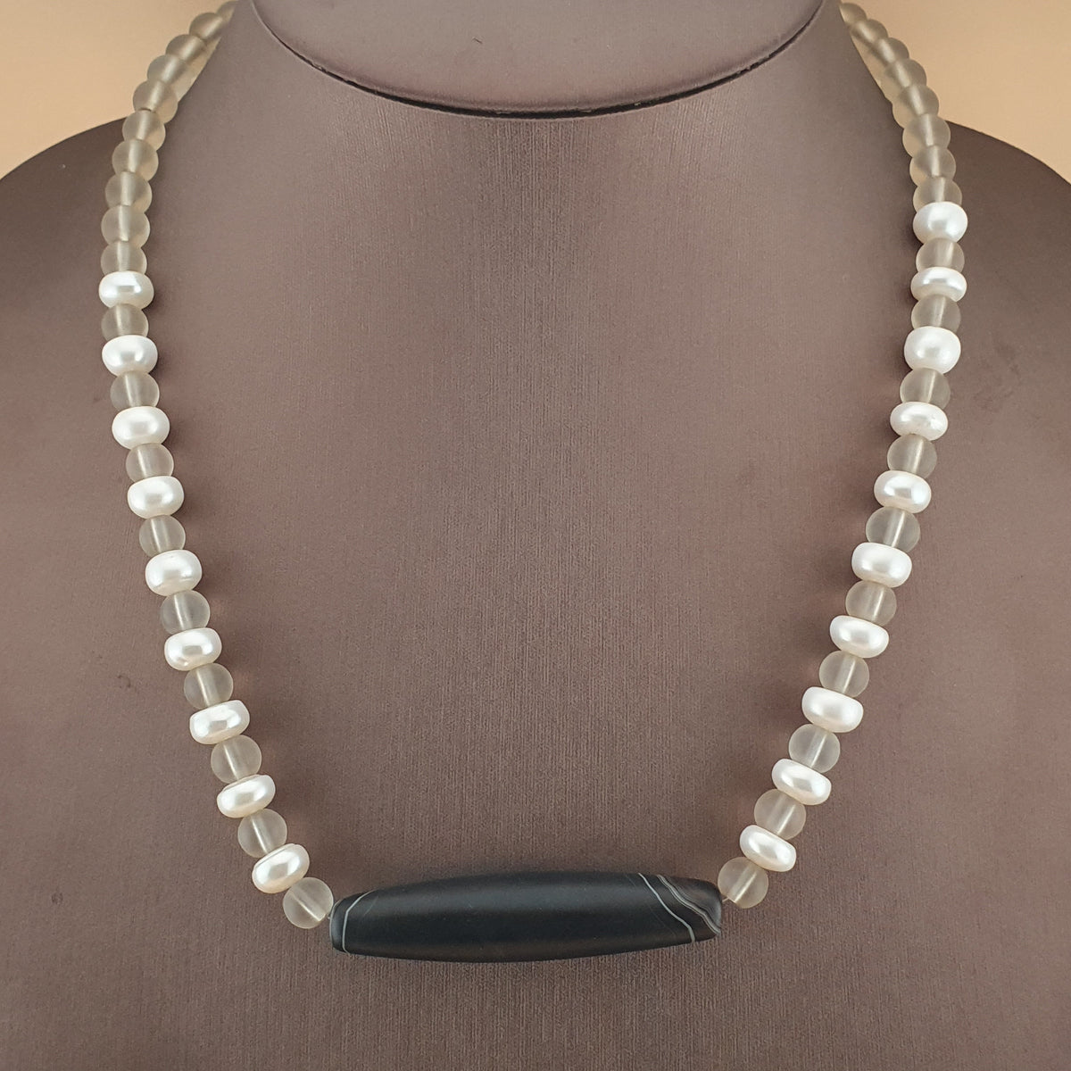 Vintage Himalayan Quartz & Authentic Pearls Necklace with Natural Eye Agate Pendant Necklace