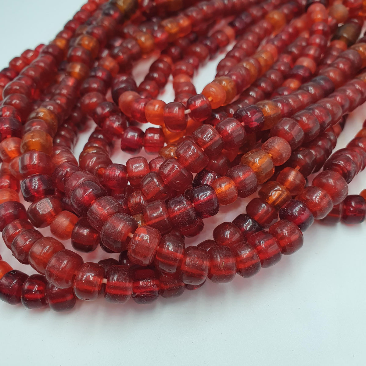 Collier de perles de verre vintage, style africain, orange et rouge, 61 cm