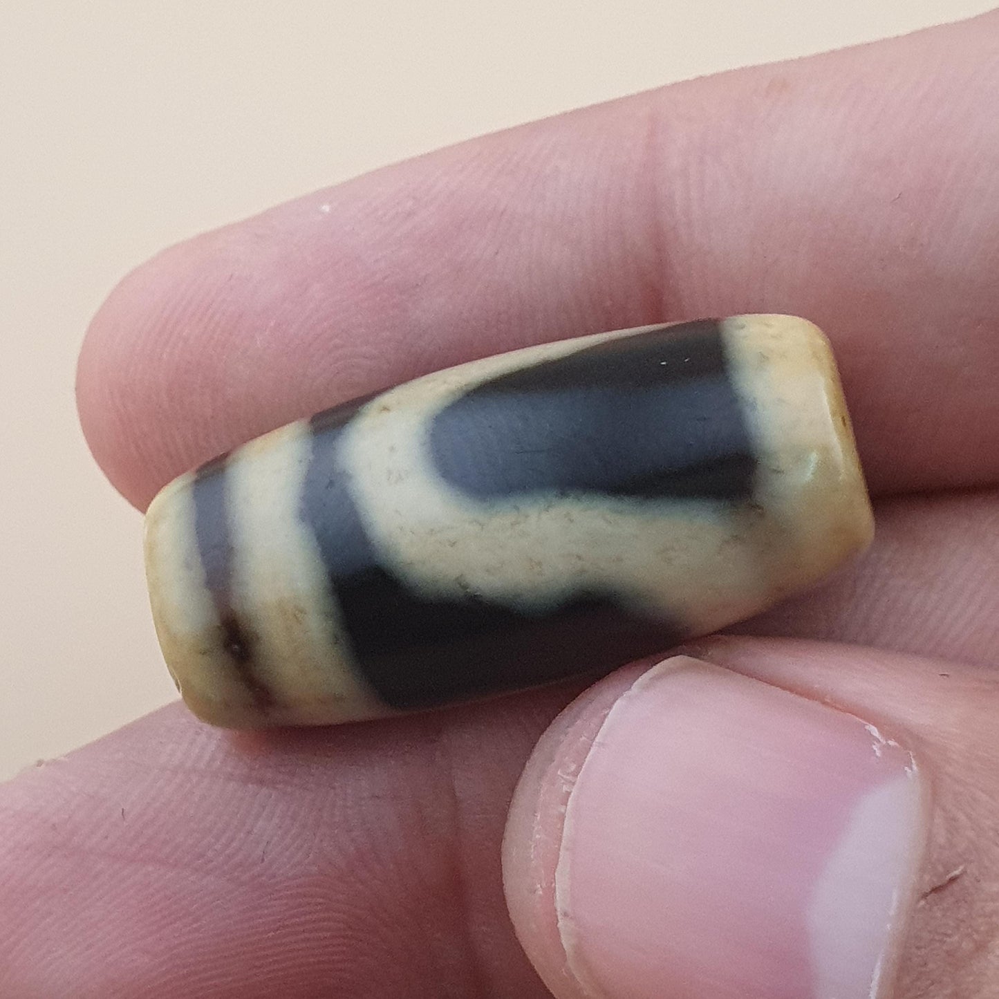 Vintage Unique Pattern Himalayan Tibetan Agate Bead Amulet