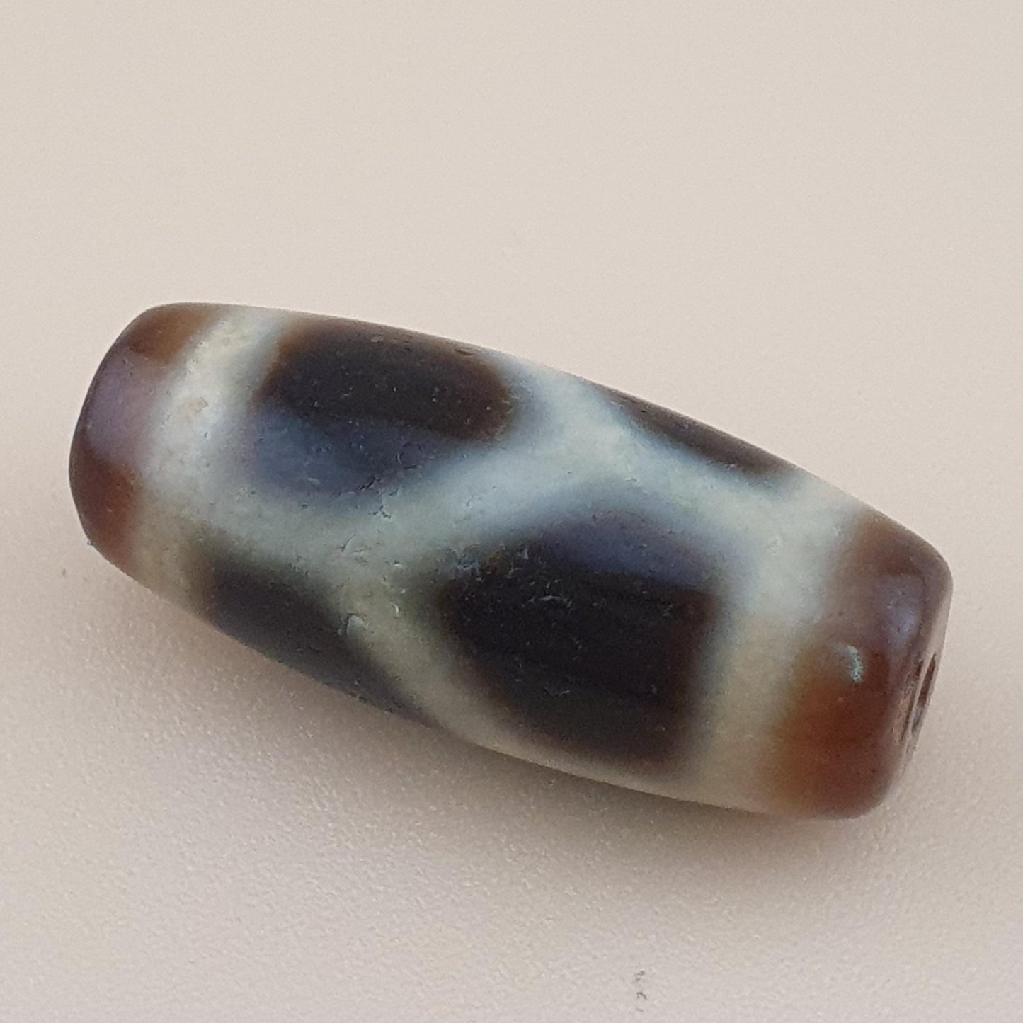 Vintage Chain Link Pattern Himalayan Tibetan Agate Dzi Bead Amulet