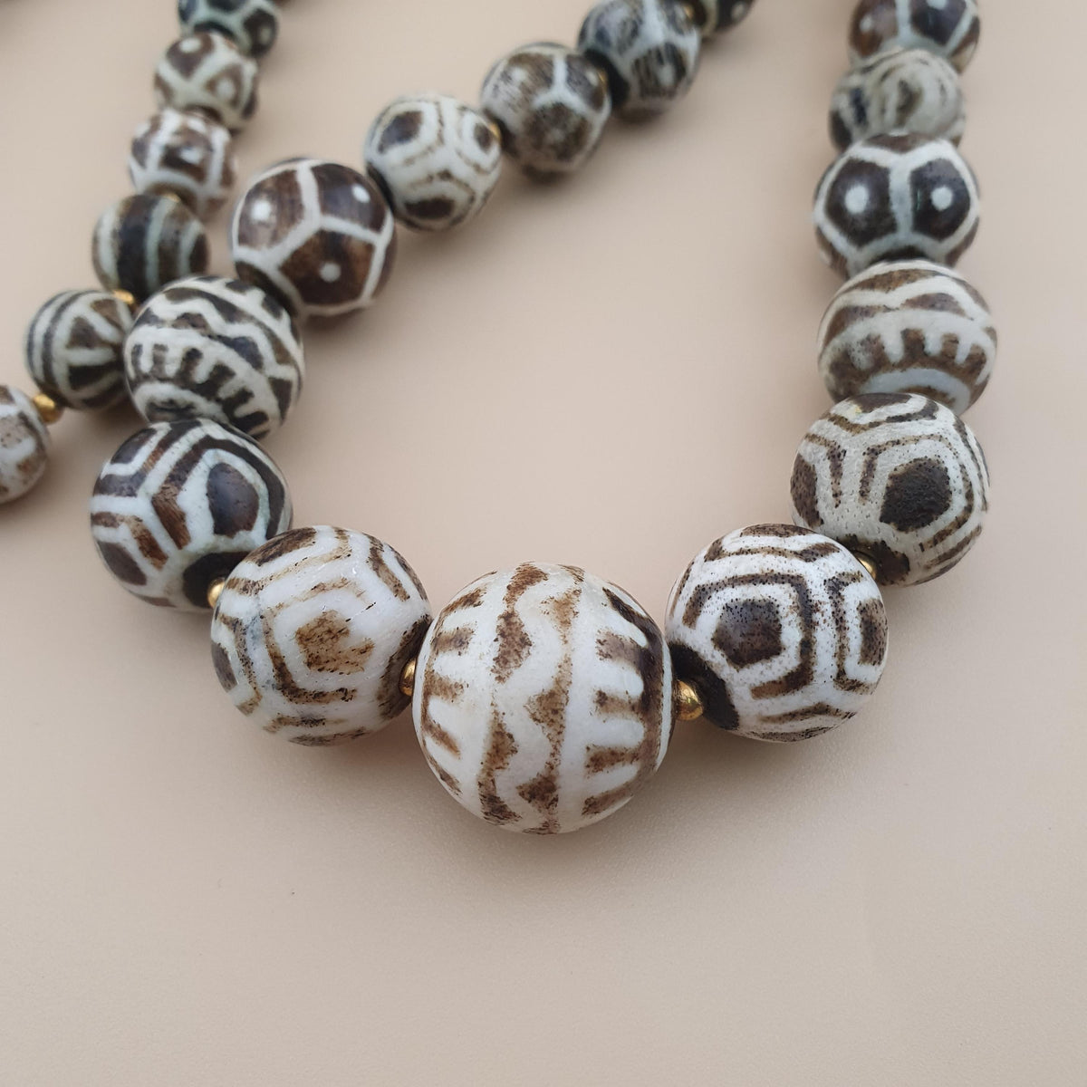Antique Burmese Pumtek Pyu Petrified Wood Beads Necklace 24 inches 11-19mm Beads Size