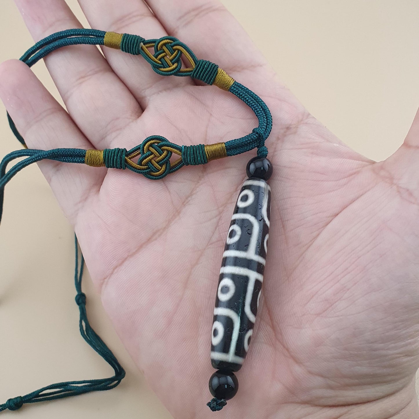 Antike Himalaya-Tibetische 12-Augen-Achat-Dzi-Perlen-Amulett-Halskette