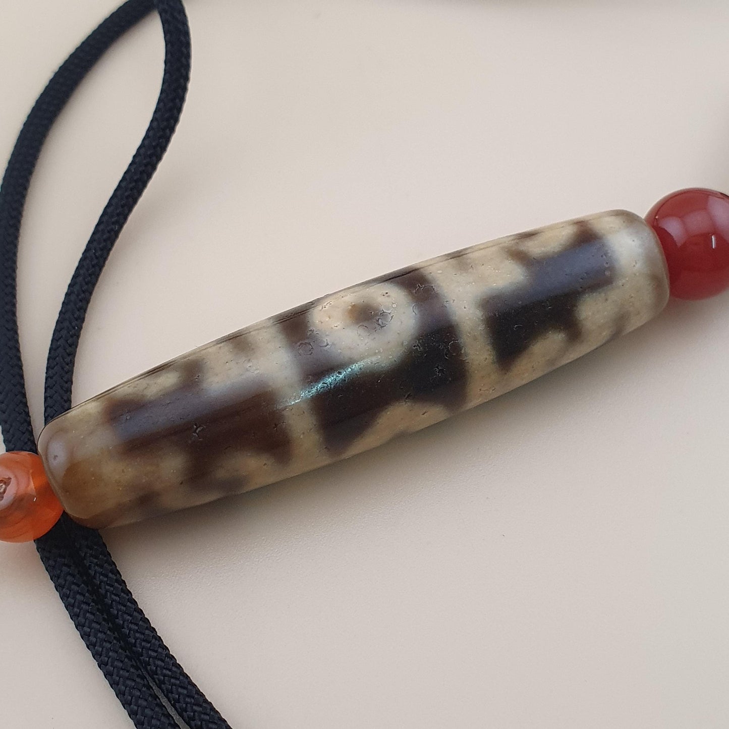 Vintage 3 Eyes Unique Pattern Himalayan Tibetan Agate Dzi Bead Amulet