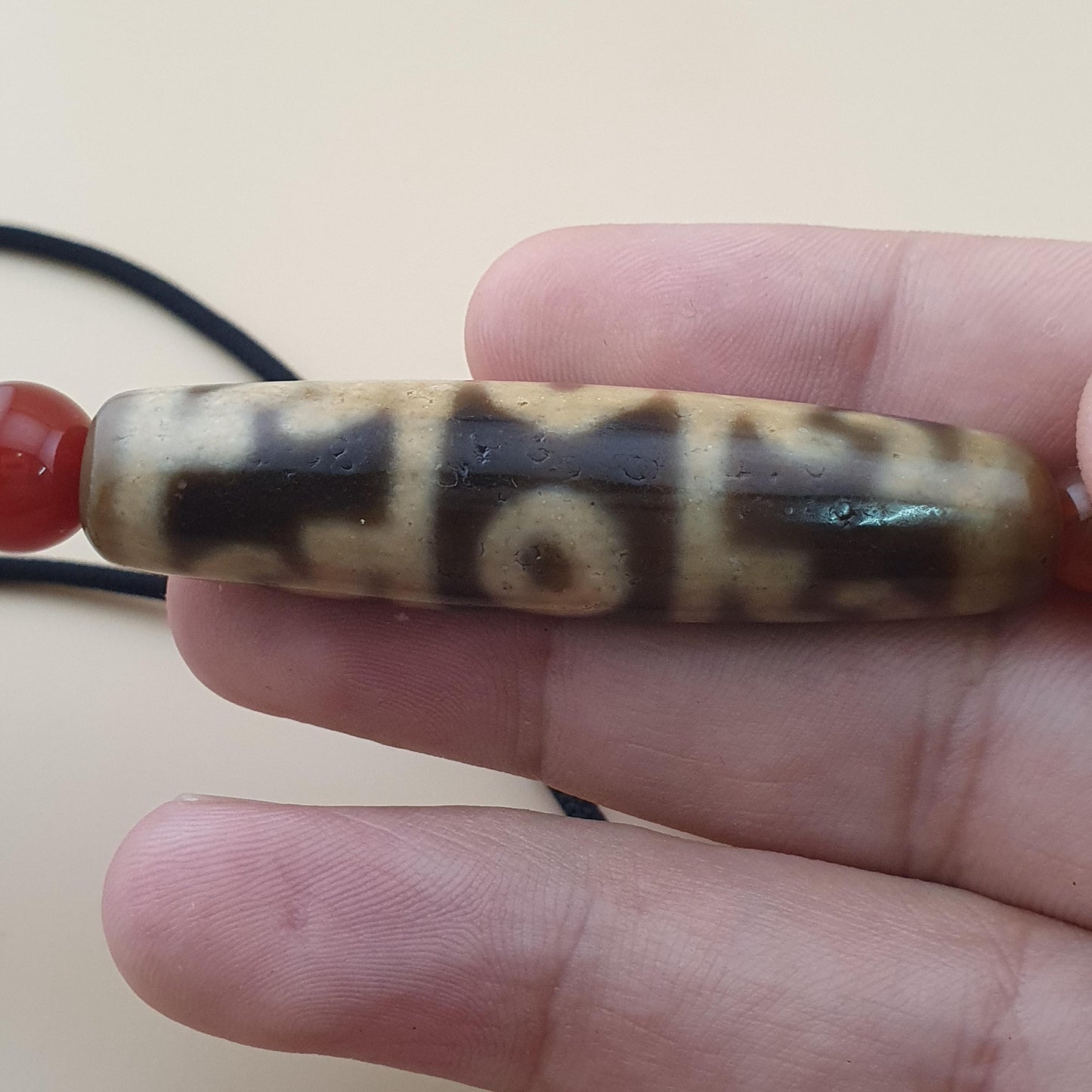 Vintage 3 Eyes Unique Pattern Himalayan Tibetan Agate Dzi Bead Amulet