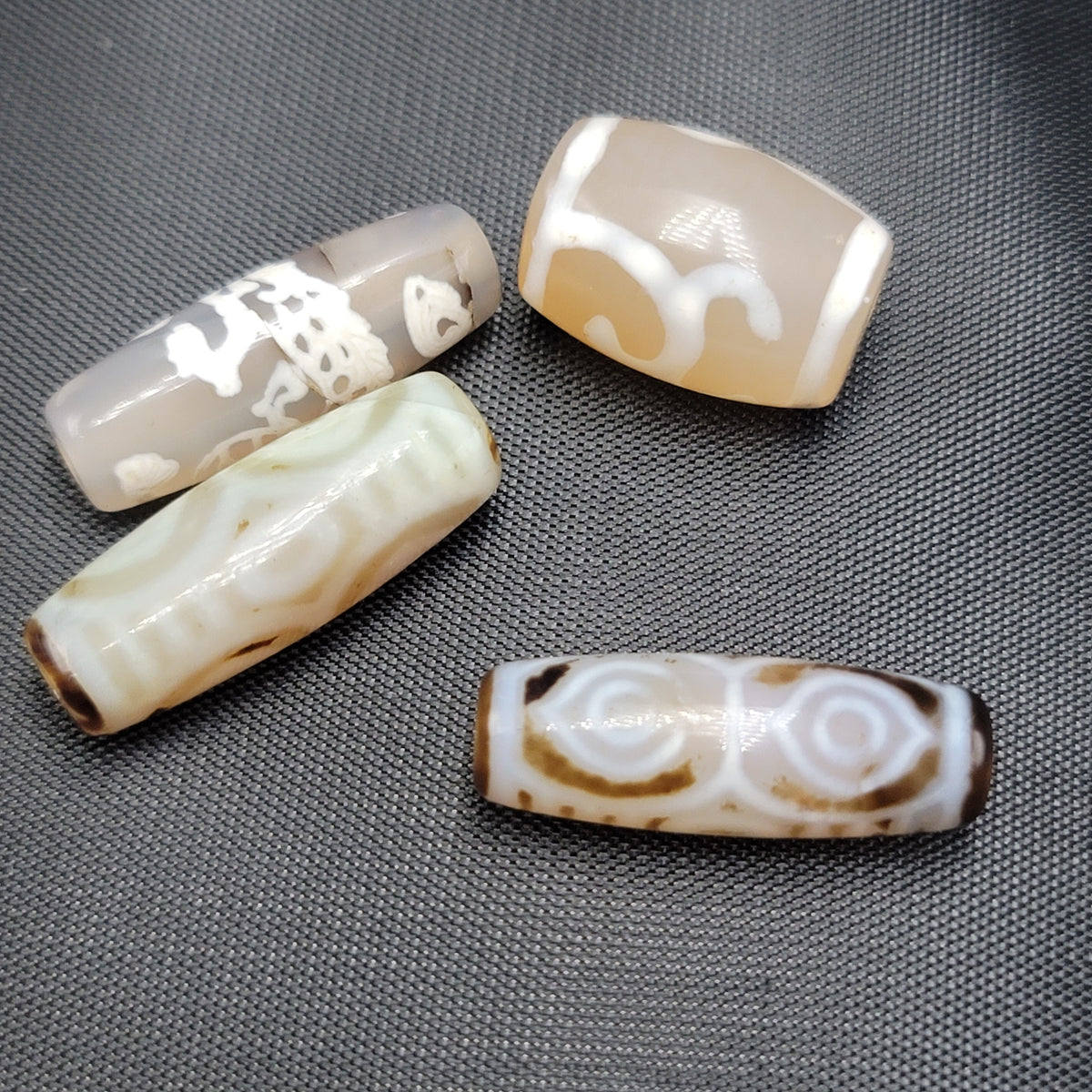 Vintage nepalesische tibetische Achat Lot 4 Perlen