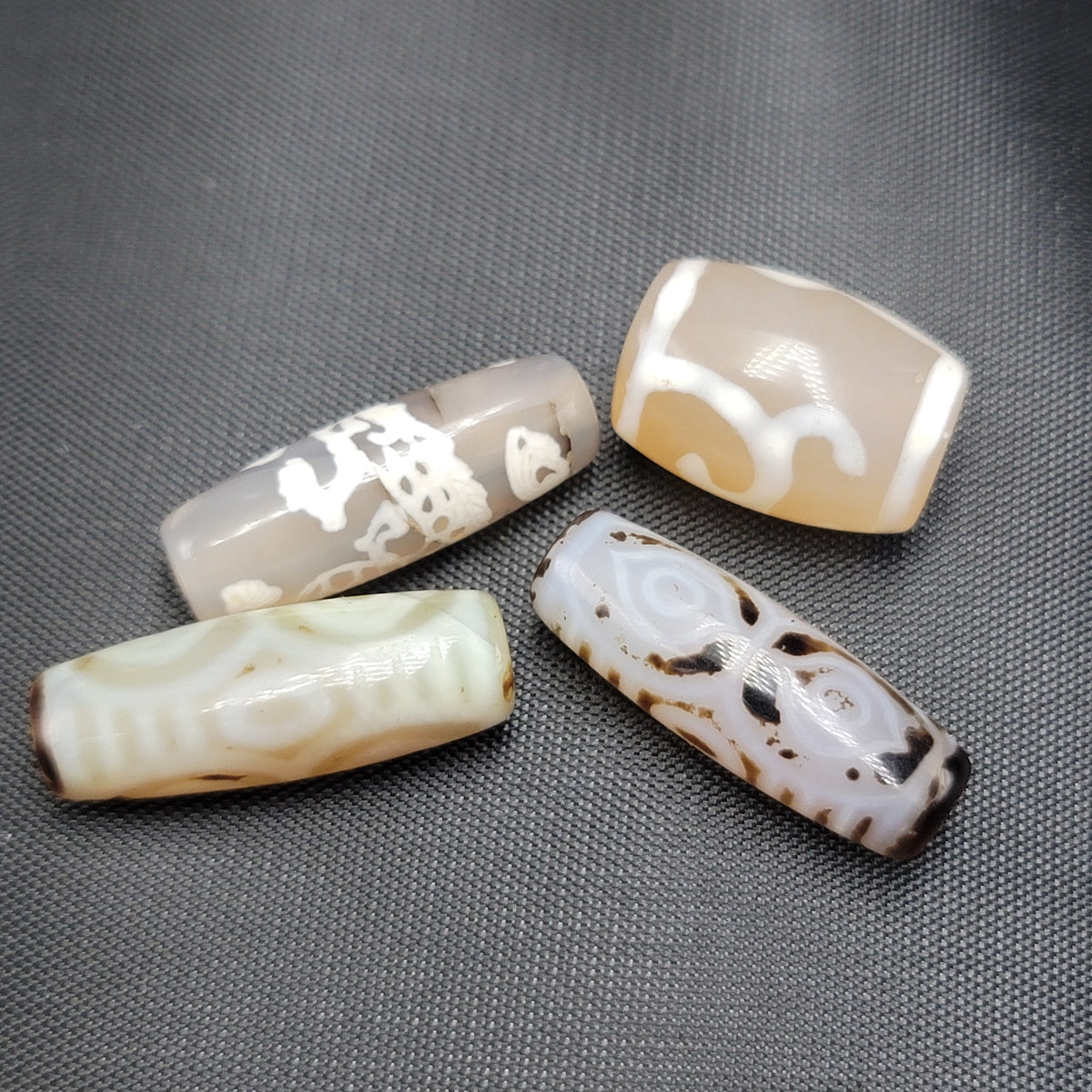 Vintage nepalesische tibetische Achat Lot 4 Perlen