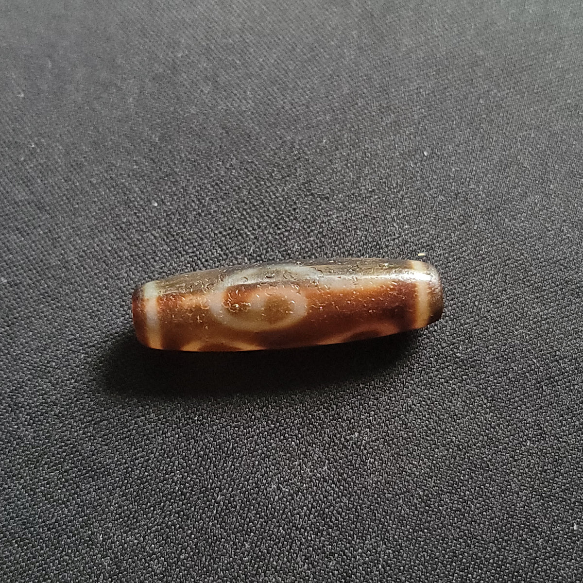 Perle d'Agate Tibétaine Népalaise Amulette 4 Yeux Motif Vintage
