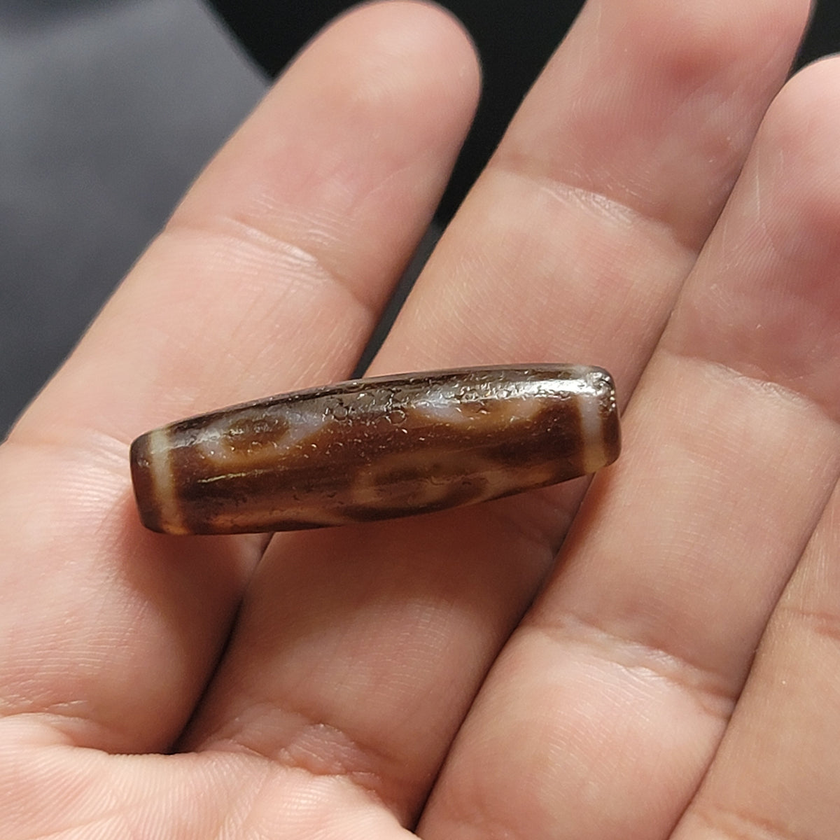 Perle d'Agate Tibétaine Népalaise Amulette 4 Yeux Motif Vintage