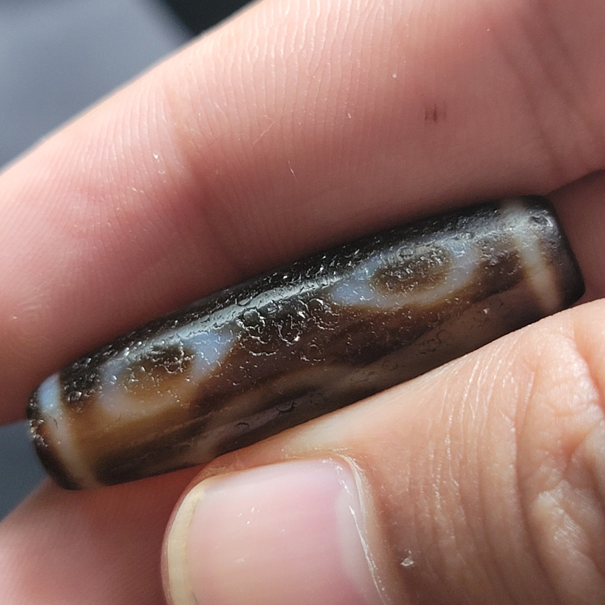 Perle d'Agate Tibétaine Népalaise Amulette 4 Yeux Motif Vintage