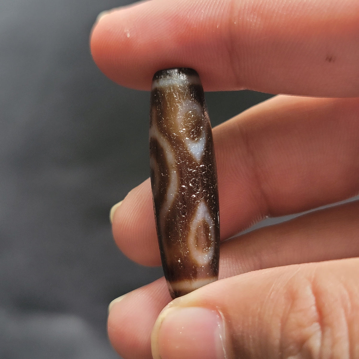 Perle d'Agate Tibétaine Népalaise Amulette 4 Yeux Motif Vintage