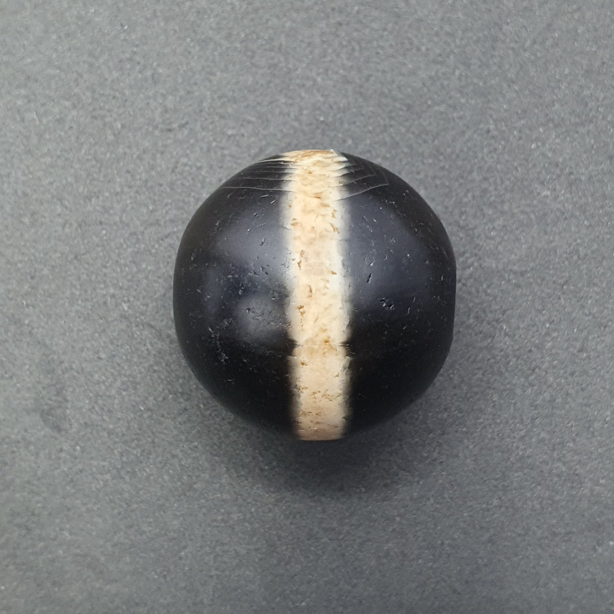 Suliemani Eye 1 Line Rare Himalayan Anituqe Agate Bead Amulet
