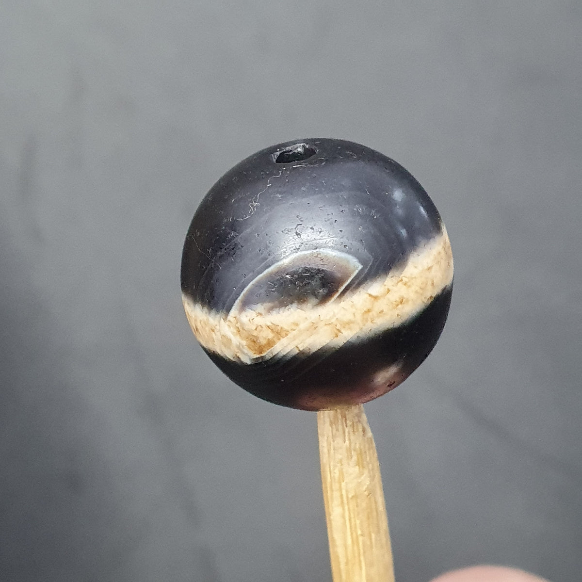 Suliemani Eye 1 Line Rare Himalayan Anituqe Agate Bead Amulet