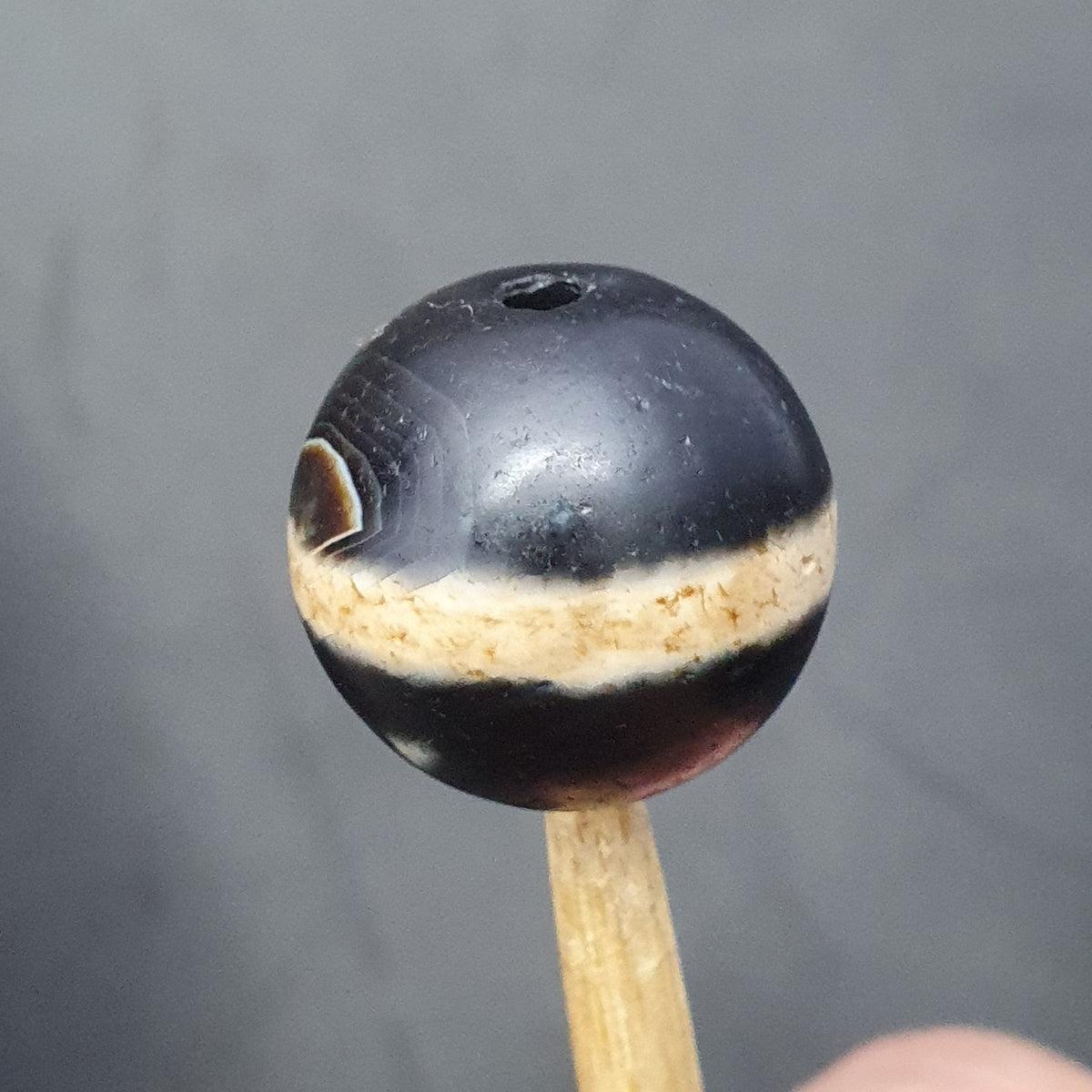 Suliemani Eye 1 Line Rare Himalayan Anituqe Agate Bead Amulet