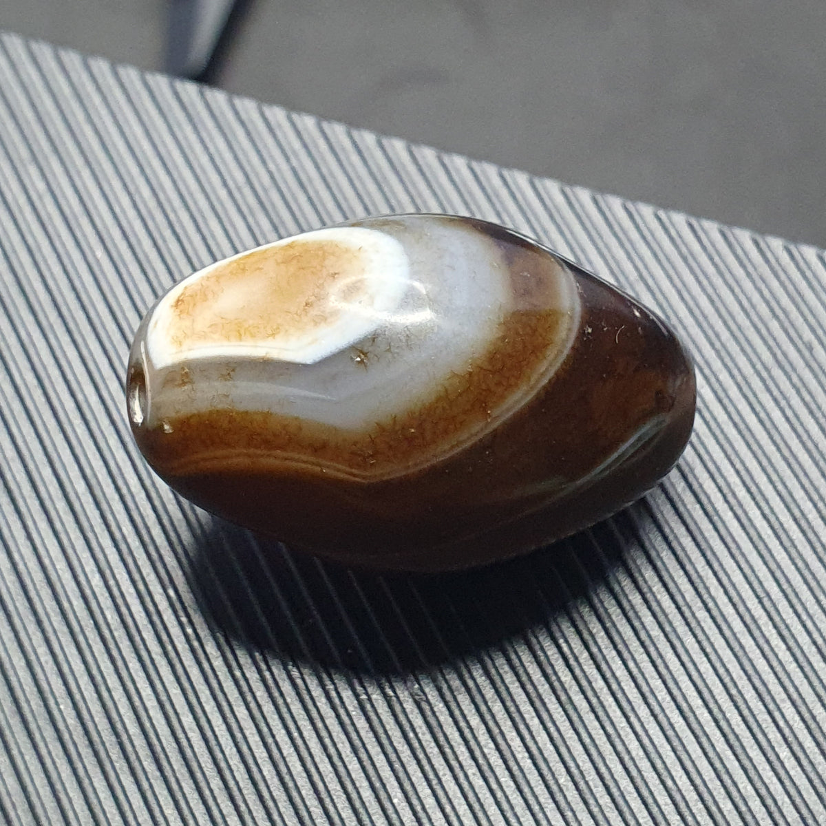 Perle d'agate œil de Souleïmani de l'Himalaya vintage