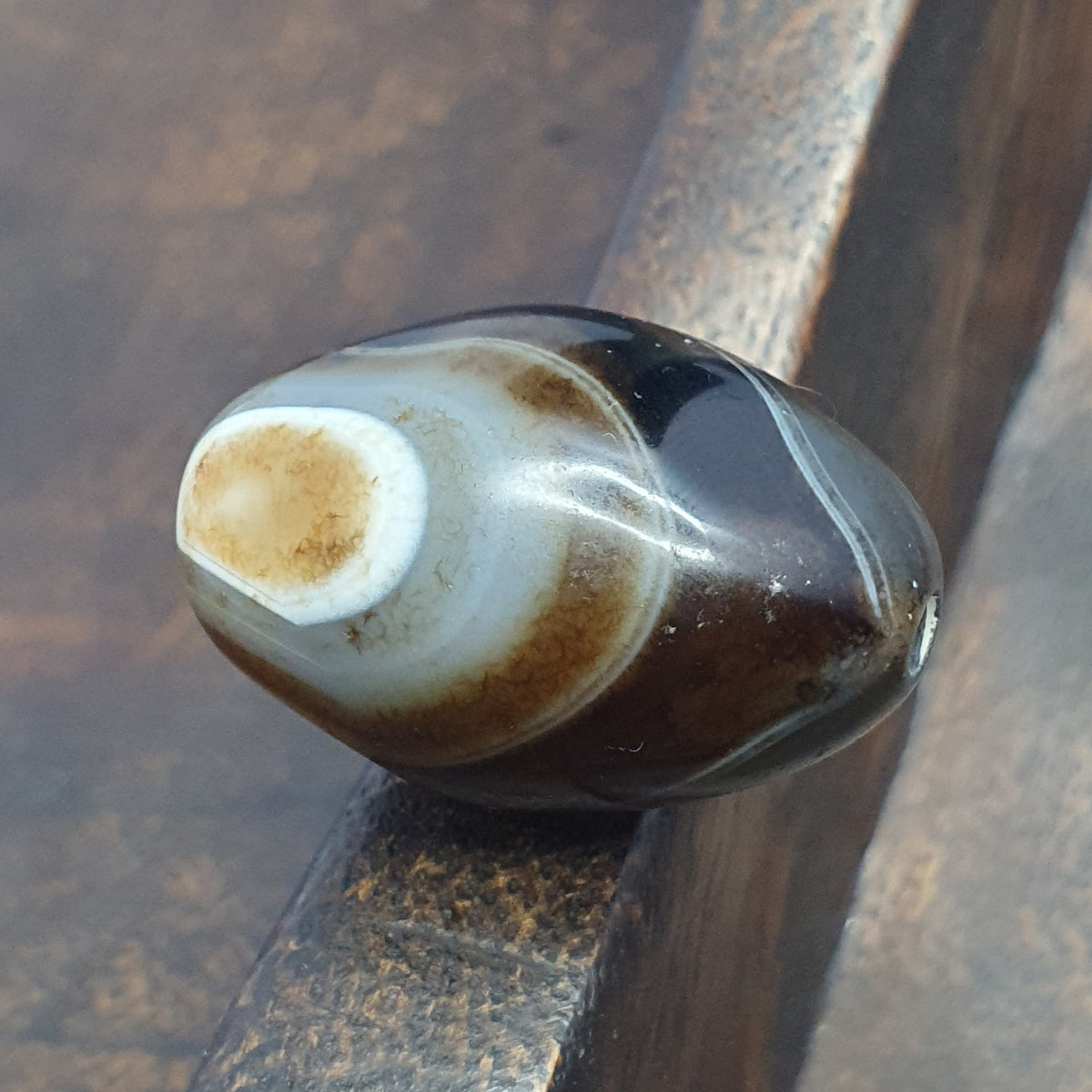 Perle d'agate œil de Souleïmani de l'Himalaya vintage