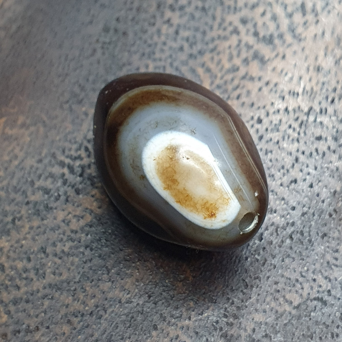 Perle d'agate œil de Souleïmani de l'Himalaya vintage