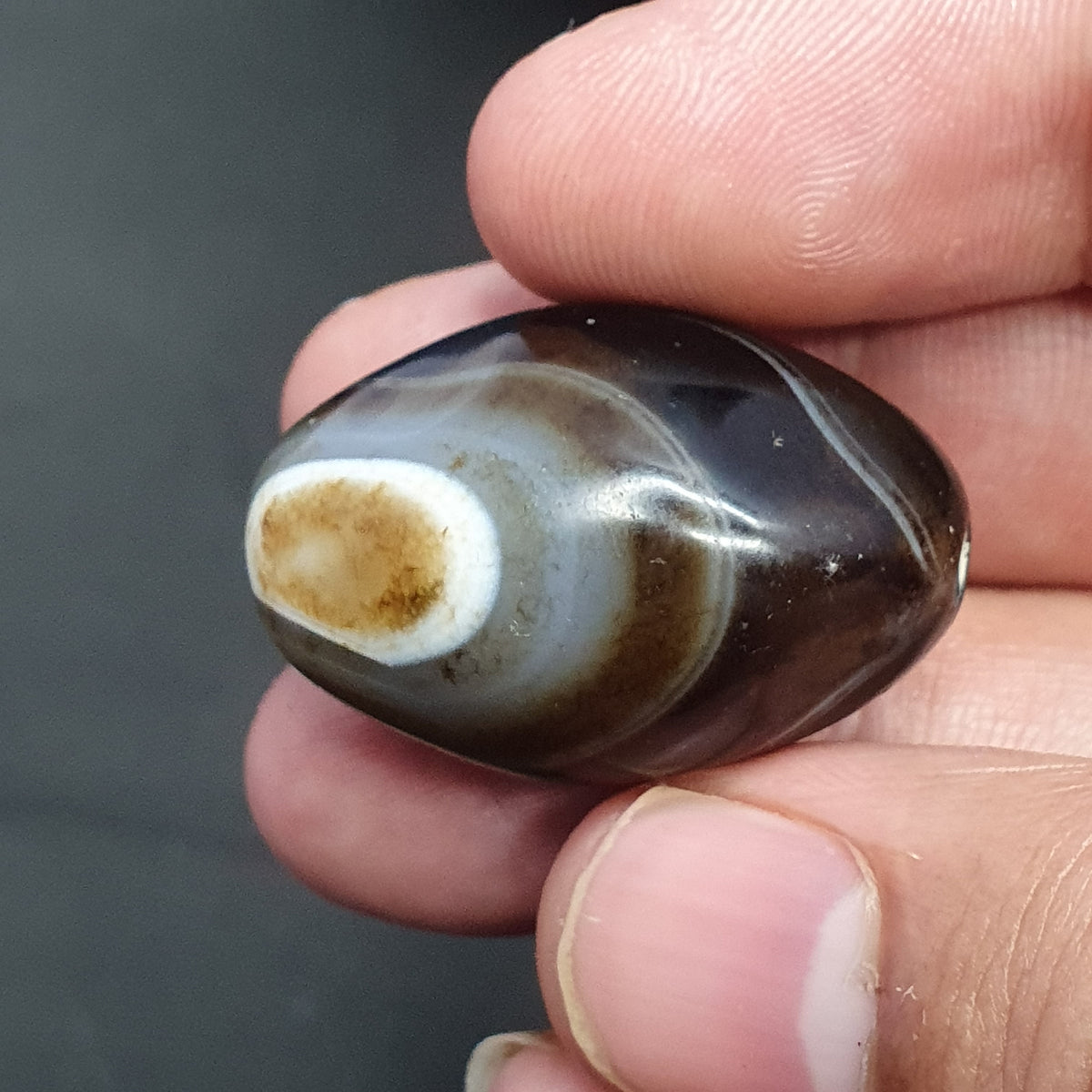 Perle d'agate œil de Souleïmani de l'Himalaya vintage