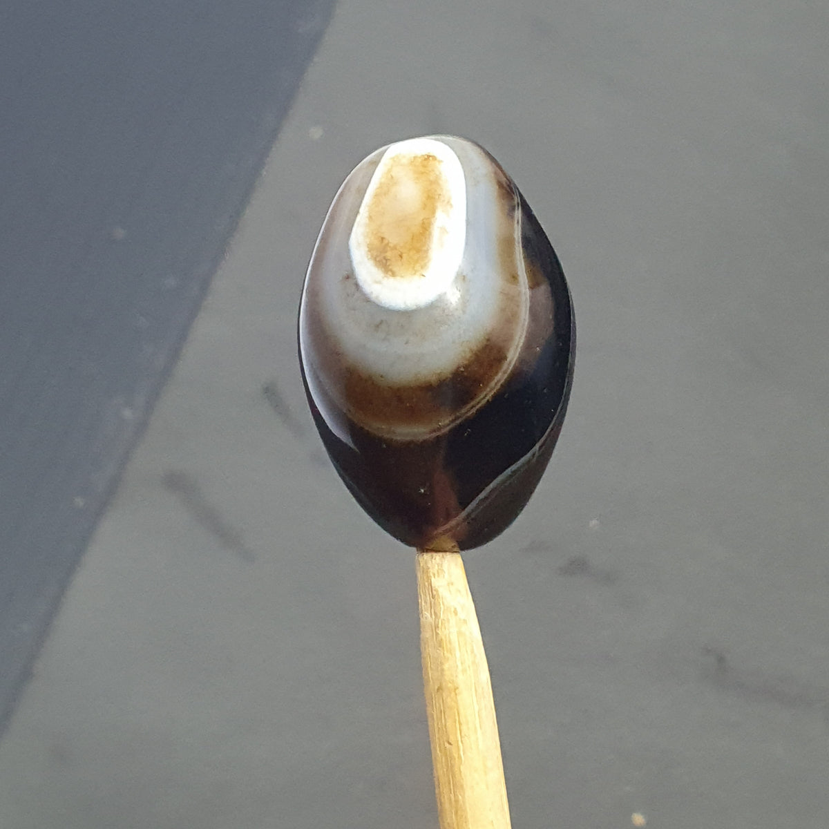 Perle d'agate œil de Souleïmani de l'Himalaya vintage