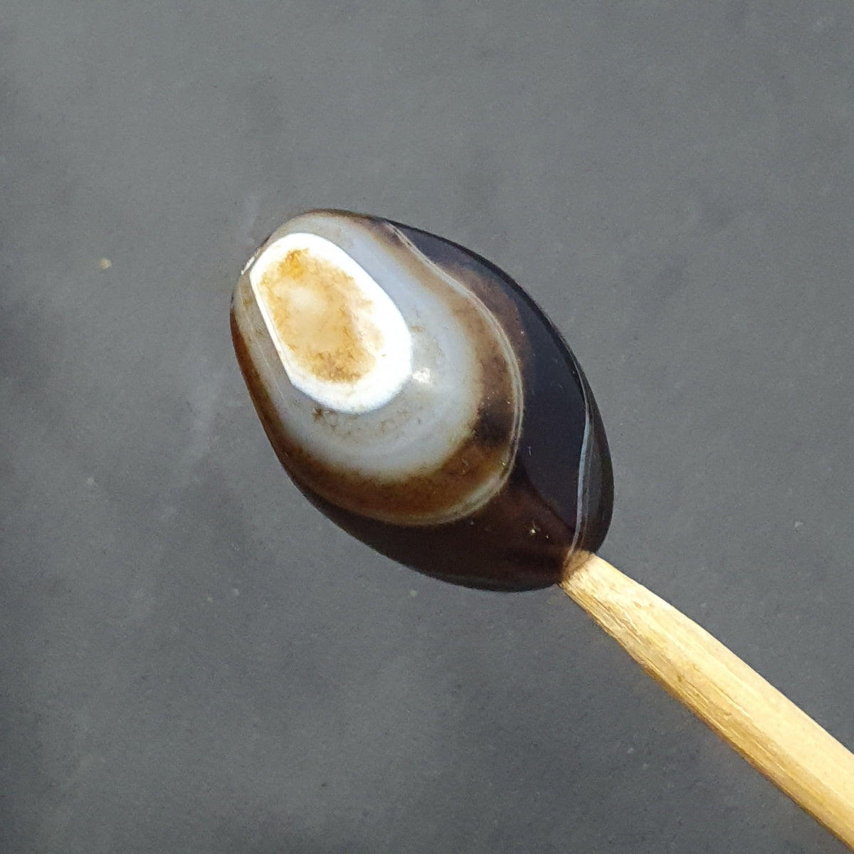Perle d'agate œil de Souleïmani de l'Himalaya vintage