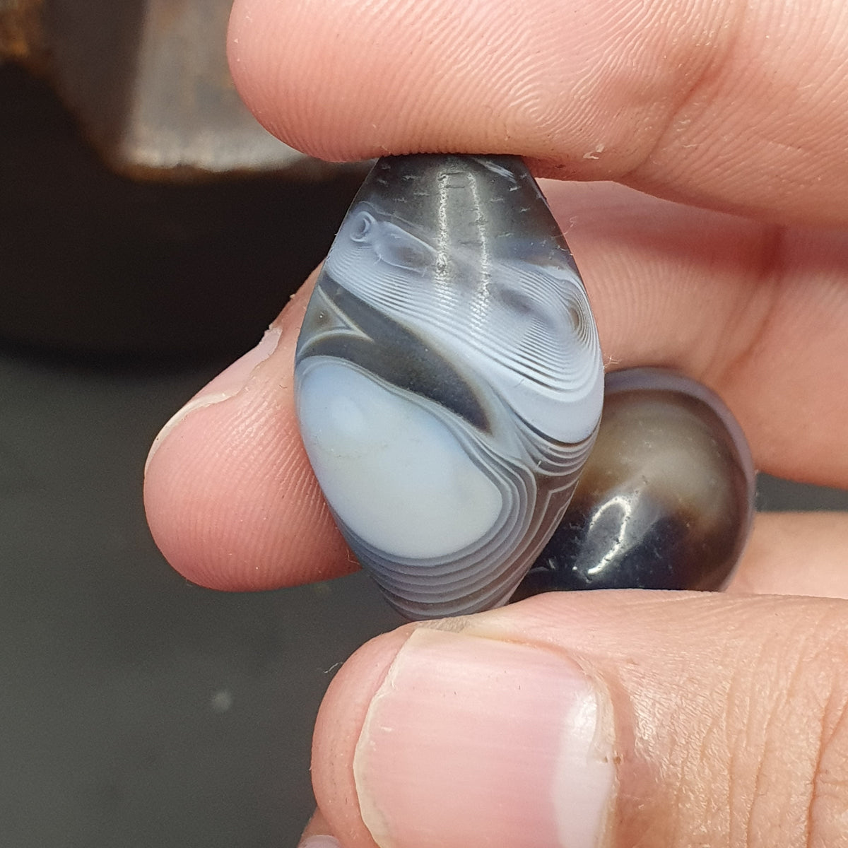 Lot vintage de 2 perles d'agate calcédoine