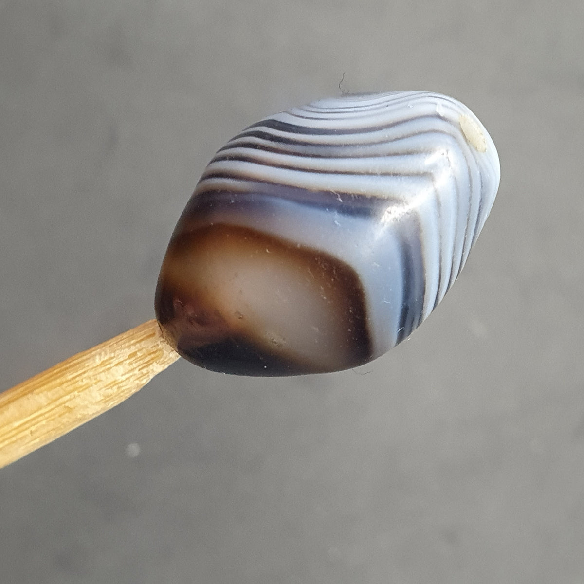 Lot vintage de 2 perles d'agate calcédoine