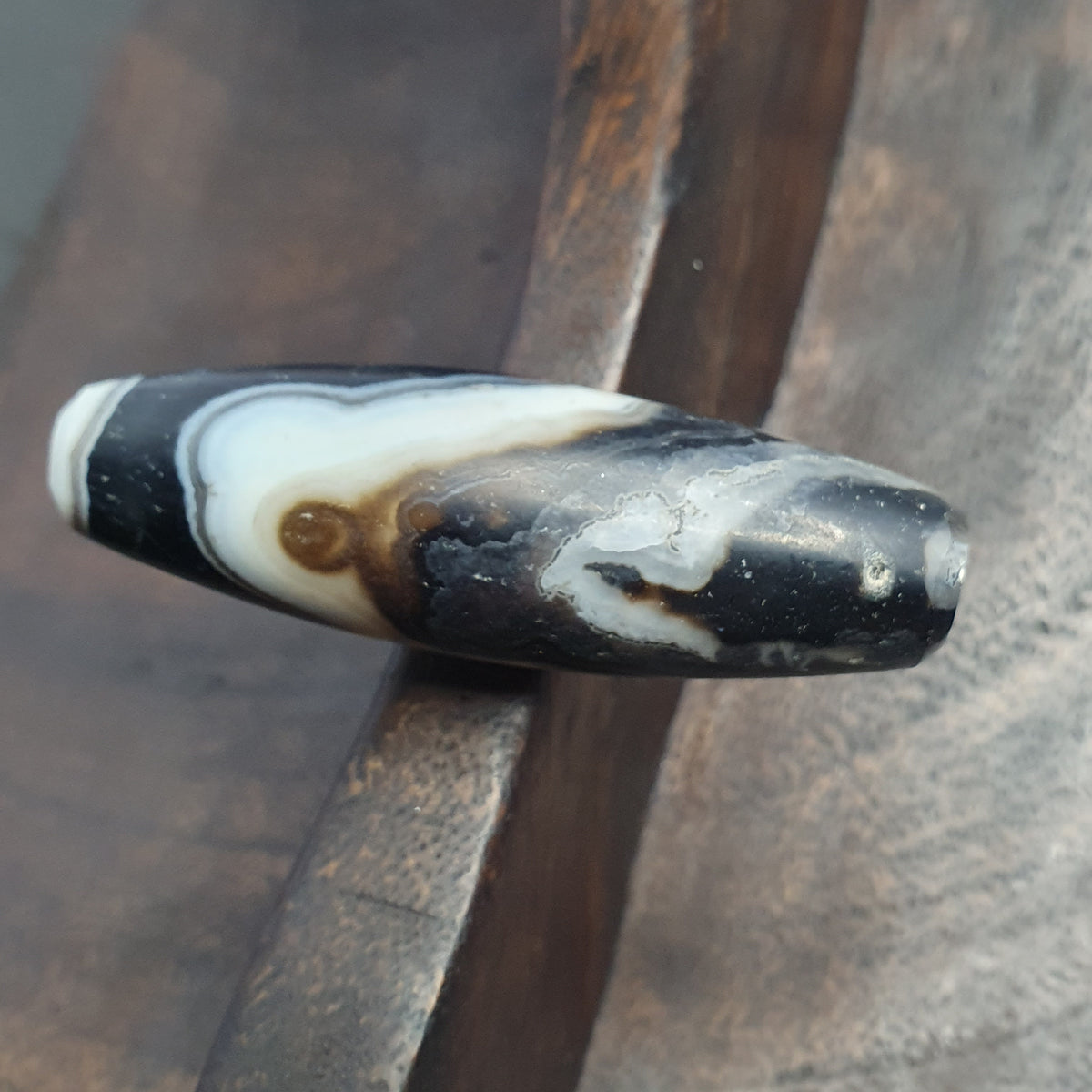 Perle unique vintage agate du Tibet de l'Himalaya à motifs