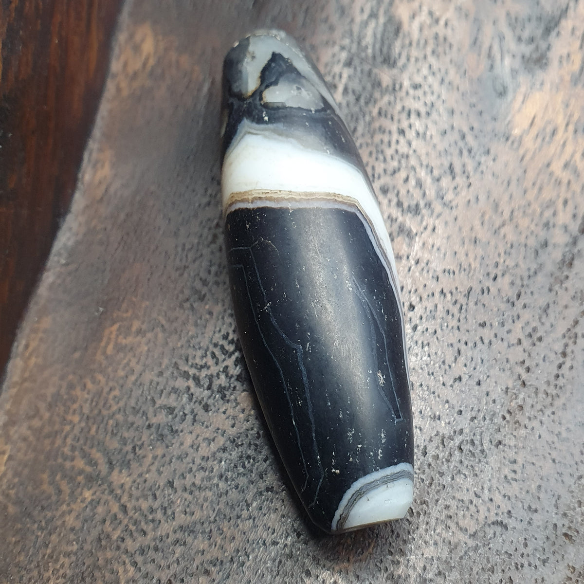 Perle unique vintage agate du Tibet de l'Himalaya à motifs