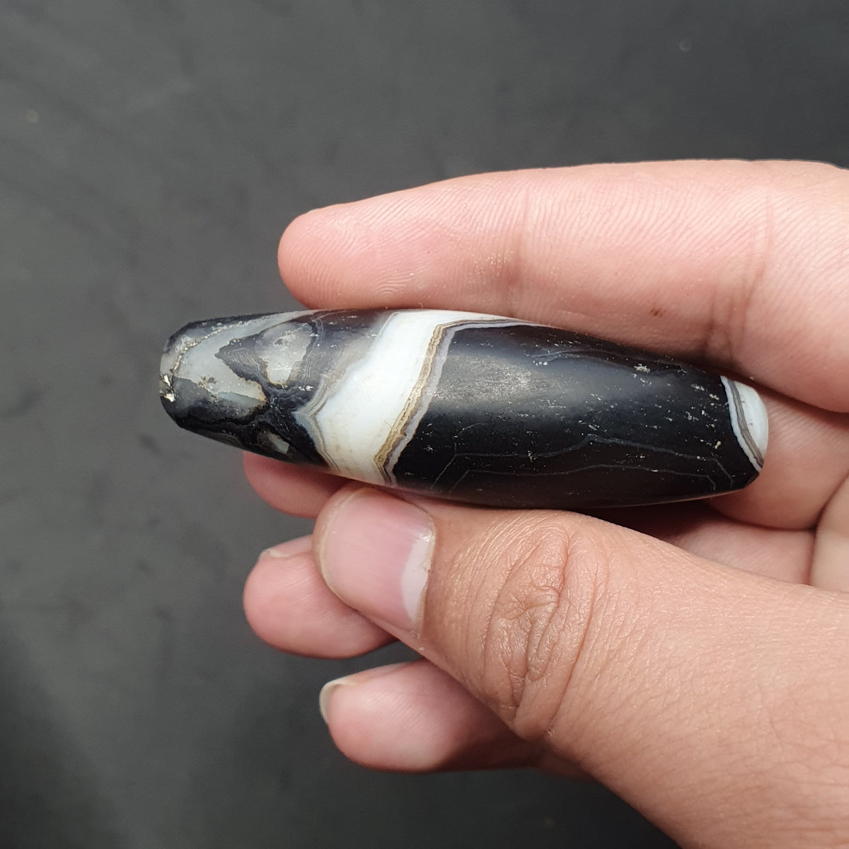 Perle unique vintage agate du Tibet de l'Himalaya à motifs