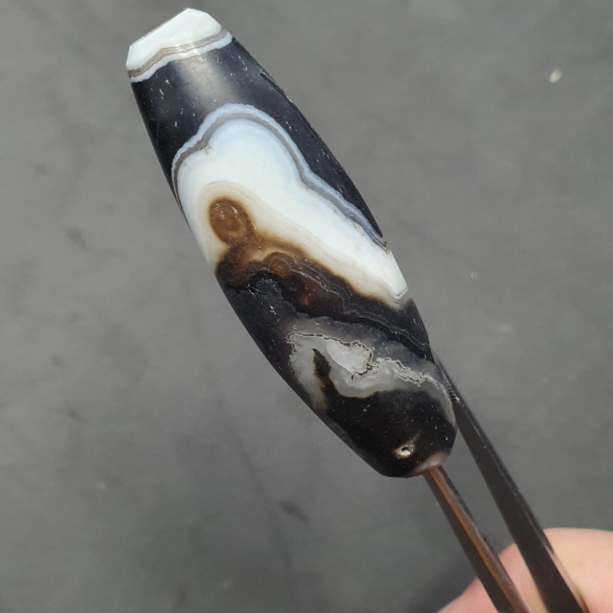 Perle unique vintage agate du Tibet de l'Himalaya à motifs