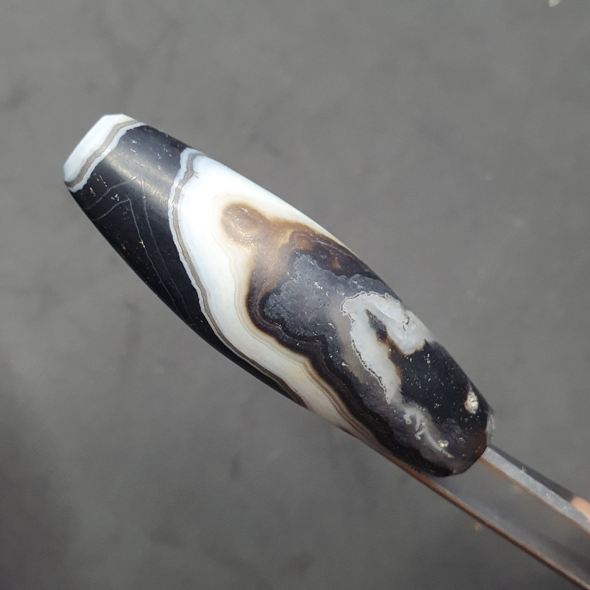 Perle unique vintage agate du Tibet de l'Himalaya à motifs