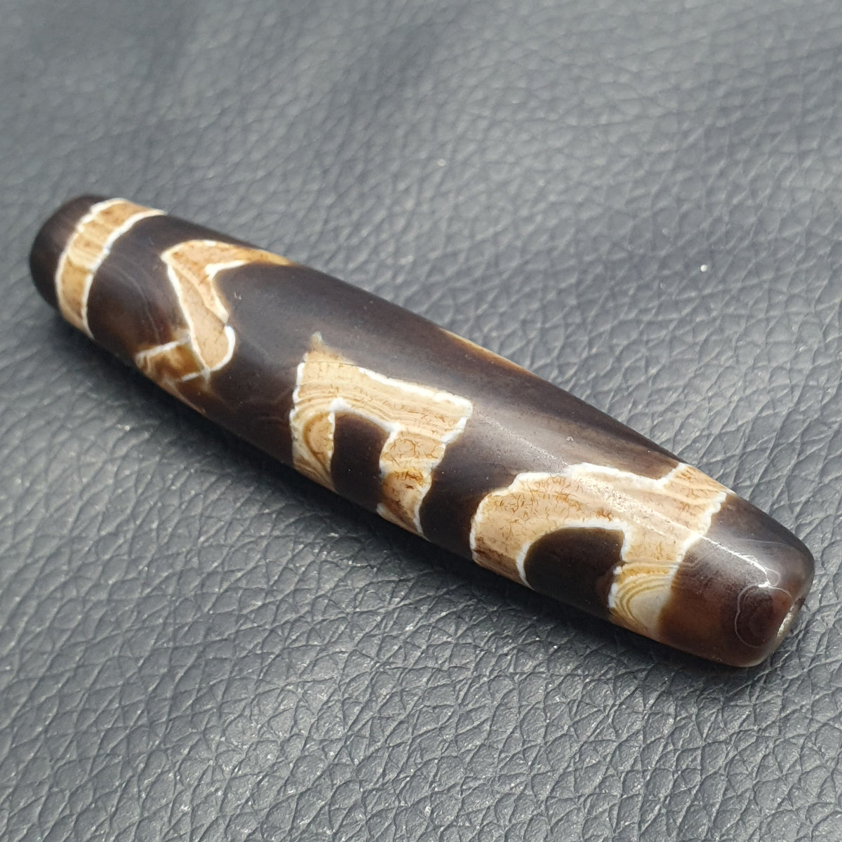 Amulette Perle Dzi en Agate Tibétaine de l'Himalaya Vintage