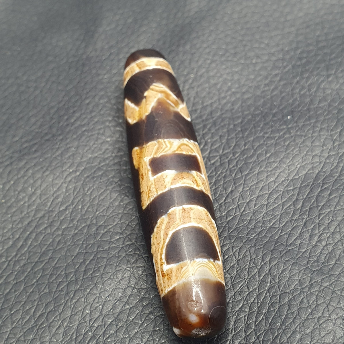 Amulette Perle Dzi en Agate Tibétaine de l'Himalaya Vintage