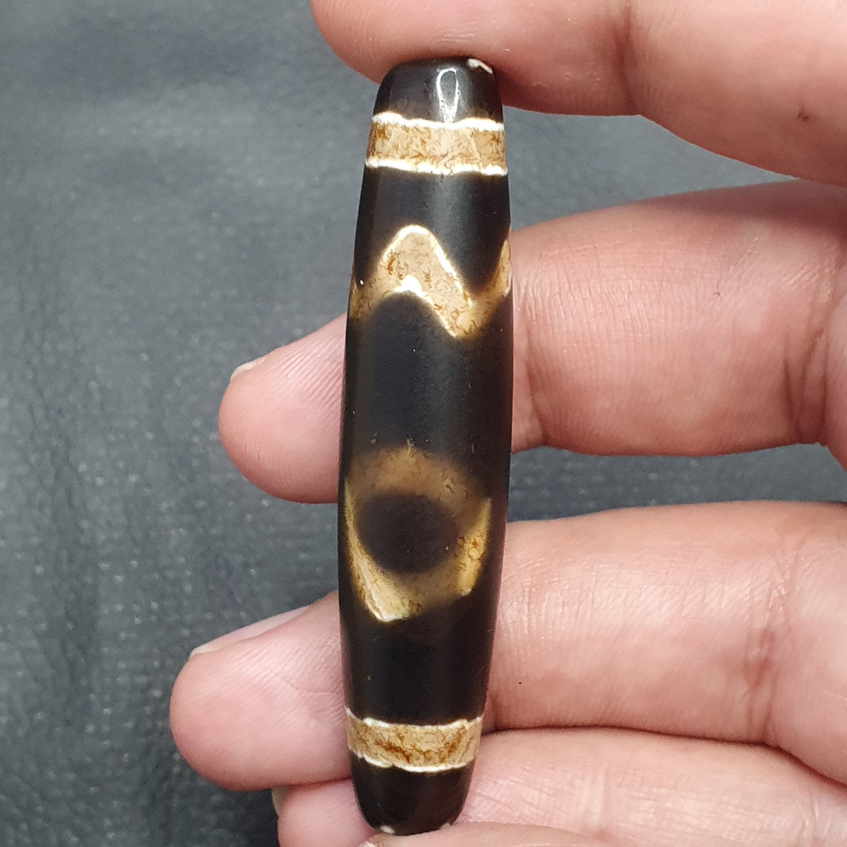 Amulette Perle Dzi en Agate Tibétaine de l'Himalaya Vintage