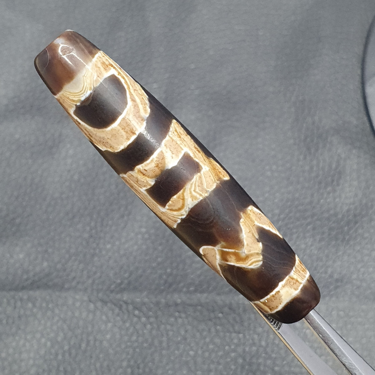 Amulette Perle Dzi en Agate Tibétaine de l'Himalaya Vintage
