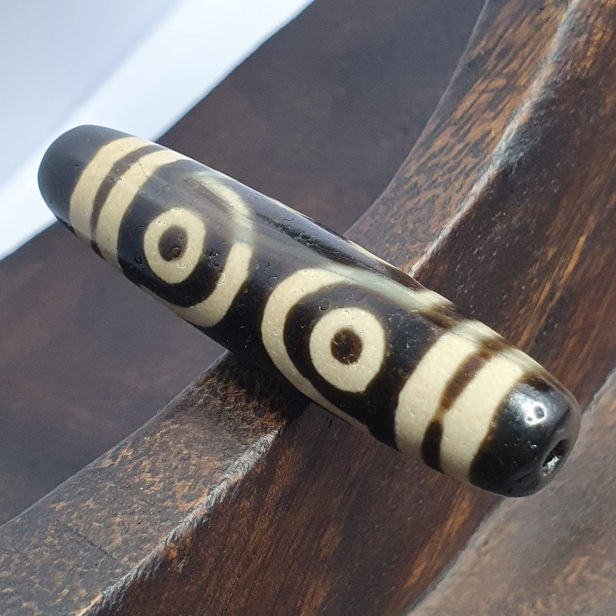 Amulette perle Dzi en agate tibétaine vintage à 7 yeux