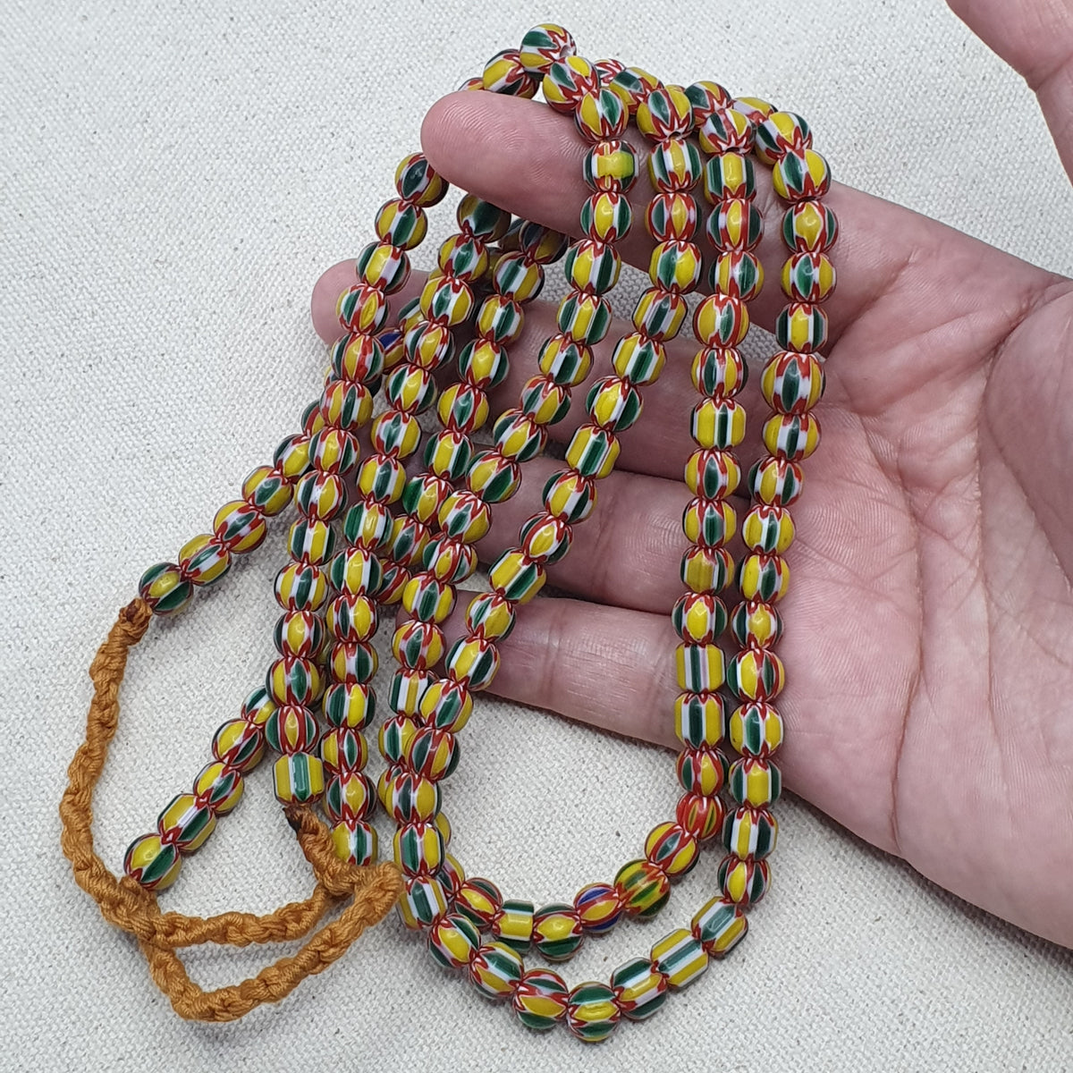 Collier en perles chevron jaunes de style vénitien vintage, 7-8 mm