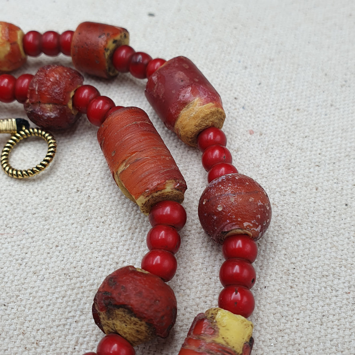 Collier de perles vénitiennes antiques Cœur Blanc rares