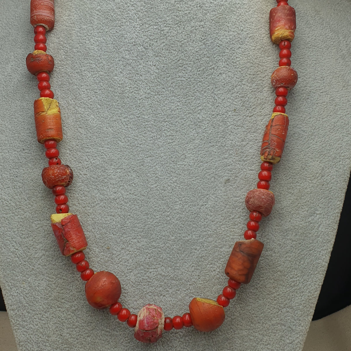 Collier de perles vénitiennes antiques Cœur Blanc rares