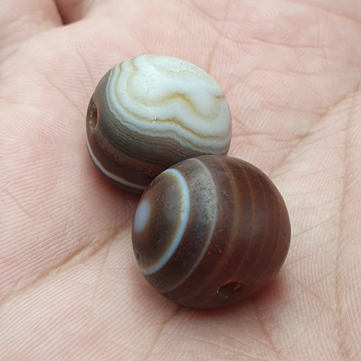 Lot de 2 perles vintage Agate œil Suliemani de l'Himalaya