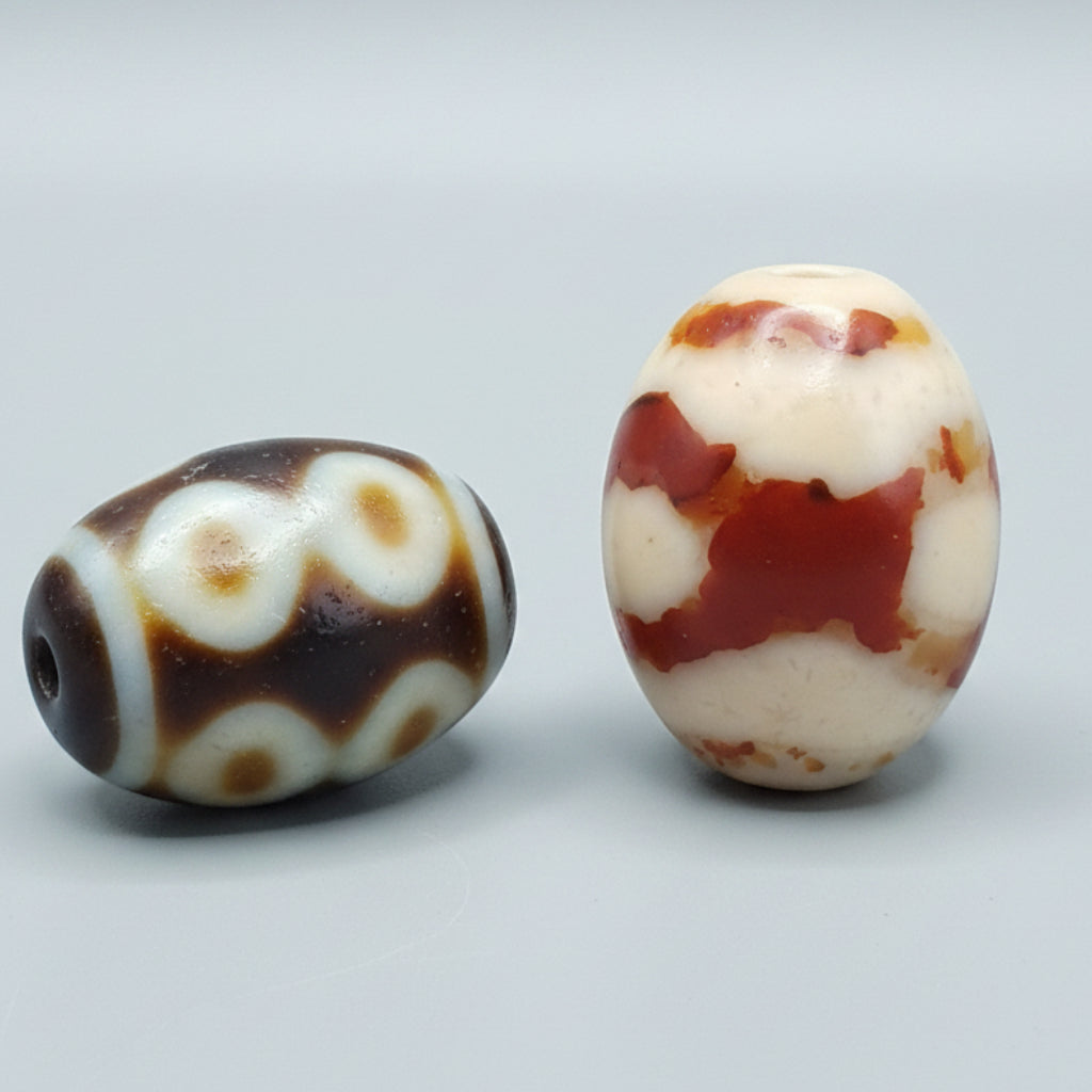 Lot of 2 Vintage Himalayan Suliemani Eye Agate beads