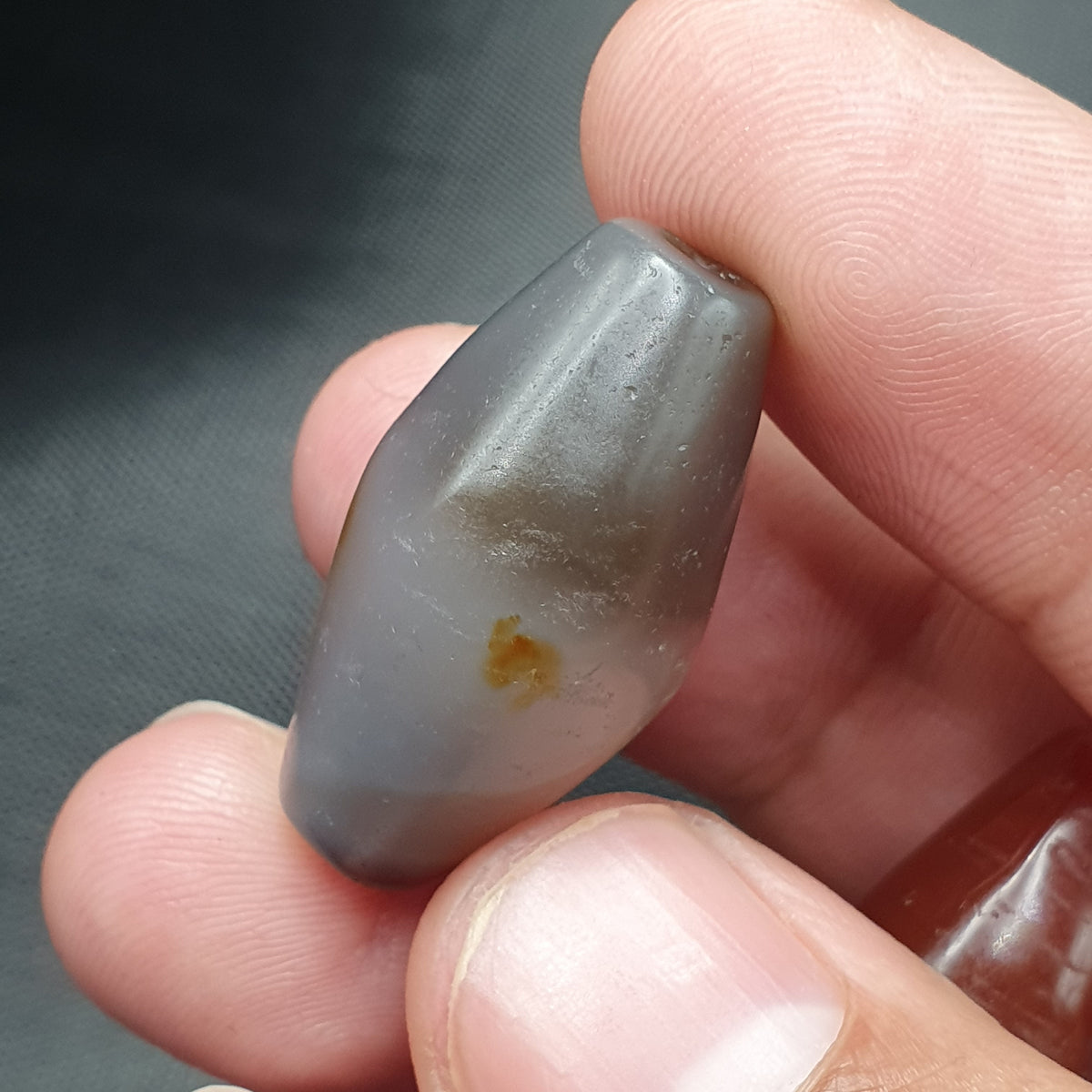 Lot de 3 perles d'agate vintage en Cornaline et Calcédoine Grise