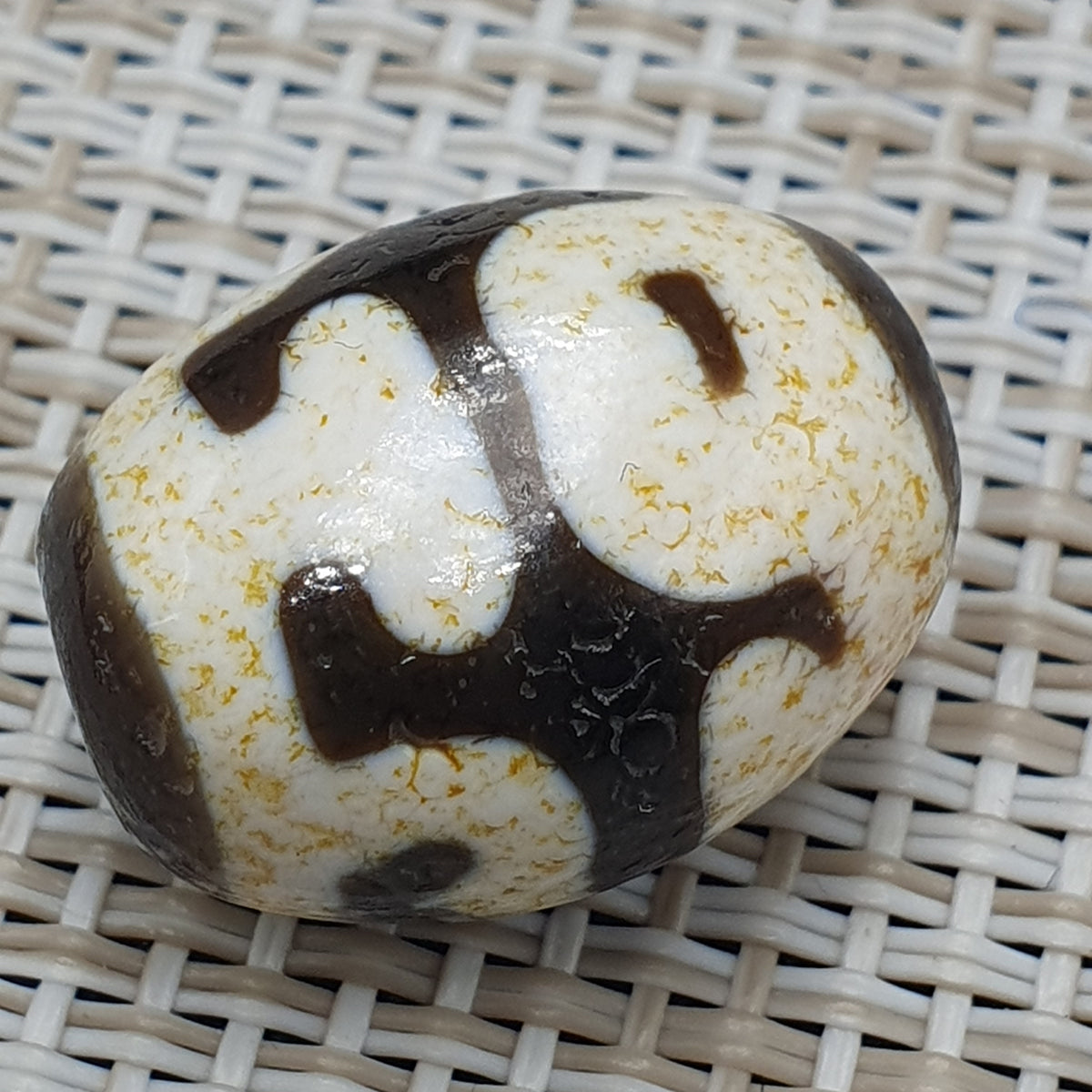 Perles d'agate tibétaines de l'Himalaya à motif de vase au trésor vintage